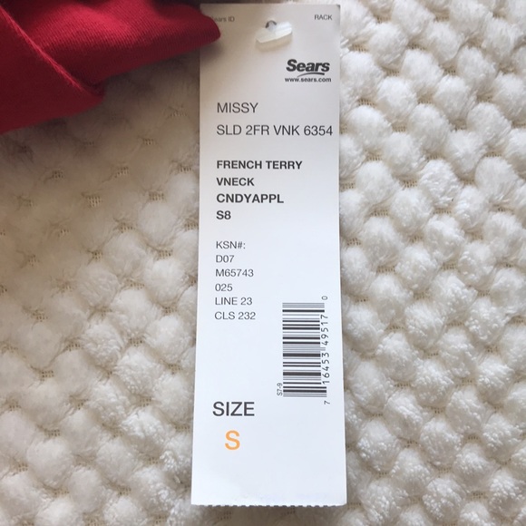 First Issue French Terry red apple V-neck shirt Missy Size US Small. Brand New - Picture 4 of 9